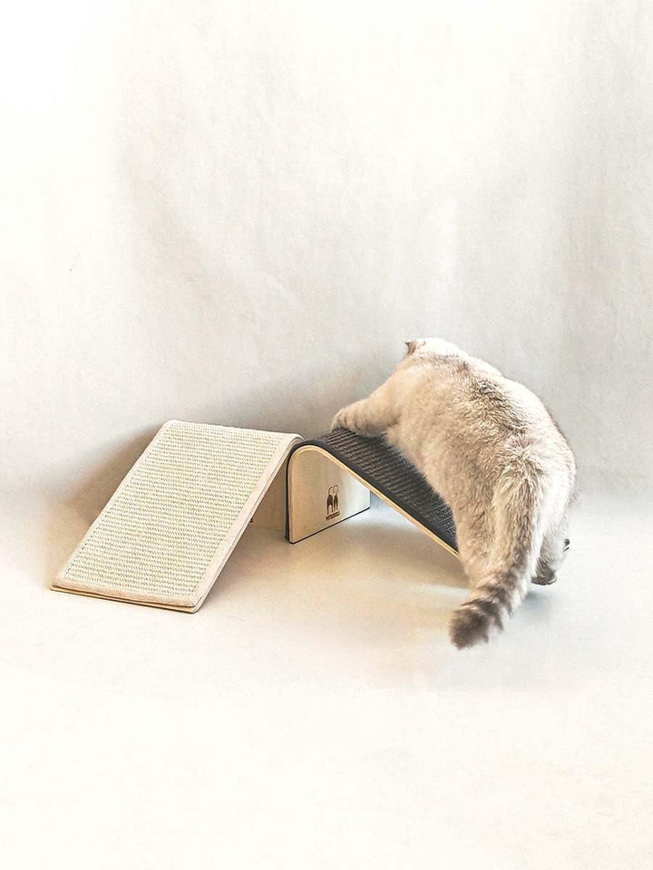 Petrebels Design Tablă de zgâriat din lemn cu covor din sisal natural, Archie 38 x 23 x 17 cm, bej/crem