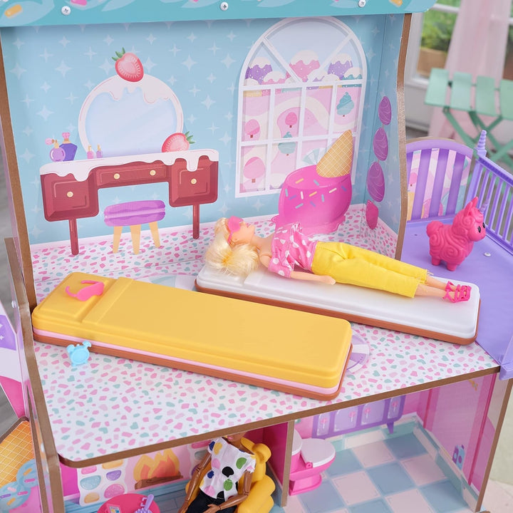 Casă de păpuși din lemn Kidkraft Candy Castle cu mobilier și accesorii, casă cu figurină Llama Unicorn, lift pentru tort de înghețată și scaun de cauciuc pentru păpuși, jucărie pentru copii de la 3 ani, 20242