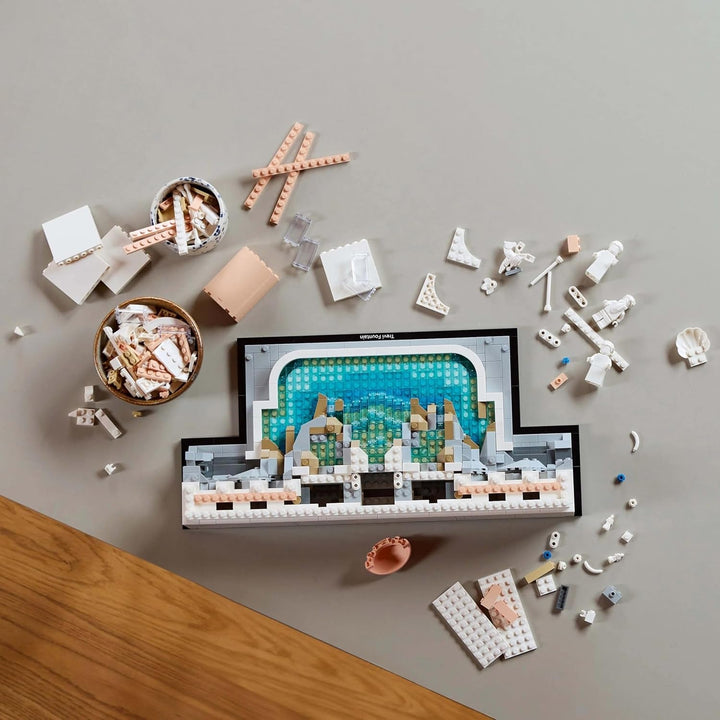 LEGO Architecture Trevi Fountain - Model al unui punct de reper din Roma cu sculpturi Minifigures - piesă de colecție pentru birou și sufragerie - cadou pentru adulți și iubitori de arhitectură 21062