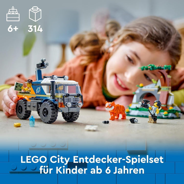 Camion LEGO City Jungle Explorer, set de construit și jucat pentru copii de peste 6 ani, cadou grozav pentru ziua de naștere, camion de jucărie, cu 3 minifigurine Adventurer și tigru 60426