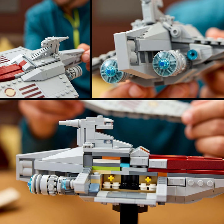 LEGO Star Wars 75404 Nava de asalt Clasa Acclamator din Atacul clonelor - Navă stelară de colecționat, construit și expus - Set de construcție Fantasy - Cadou pentru adulți și fani adolescenți