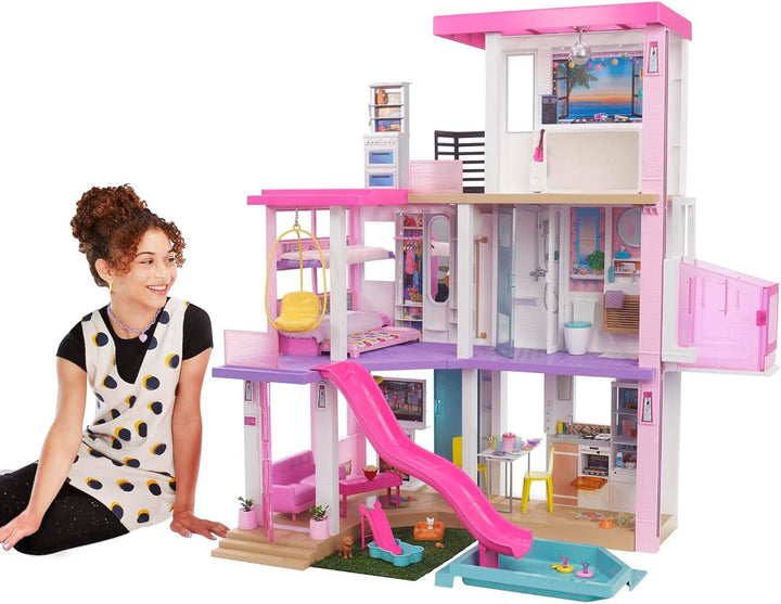 Barbie Dream House (114 Cm), casă de păpuși cu 3 etaje, piscină, tobogan, lift pentru scaun cu rotile, 75 de accesorii, păpuși, Potrivit ca cadou pentru copii cu vârsta de 3 ani și peste, GRG93