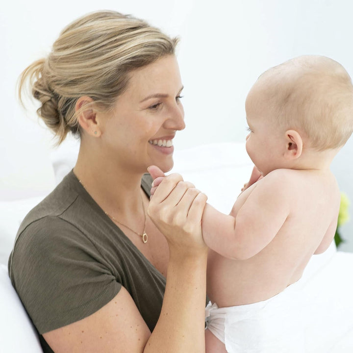 WELEDA Organic Baby Calendula Care Cream Body & Face 75ml - Cremă de față / cremă de piele pentru cosmetice naturale cu ulei de susan și lanolină pentru îngrijirea pielii uscate. Cremă hidratantă de îngrijire pentru bebeluși și copii
