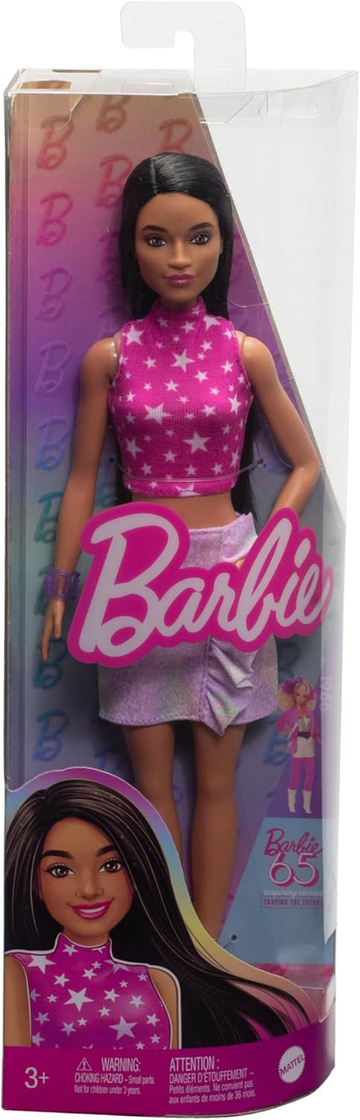 Păpușa Barbie Fashionistas nr. 215 cu păr negru drept, top roz cu model în formă de stea și fustă iridescentă, păpușă de modă de colecționat cu ocazia celei de-a 65-a aniversări, HRH13