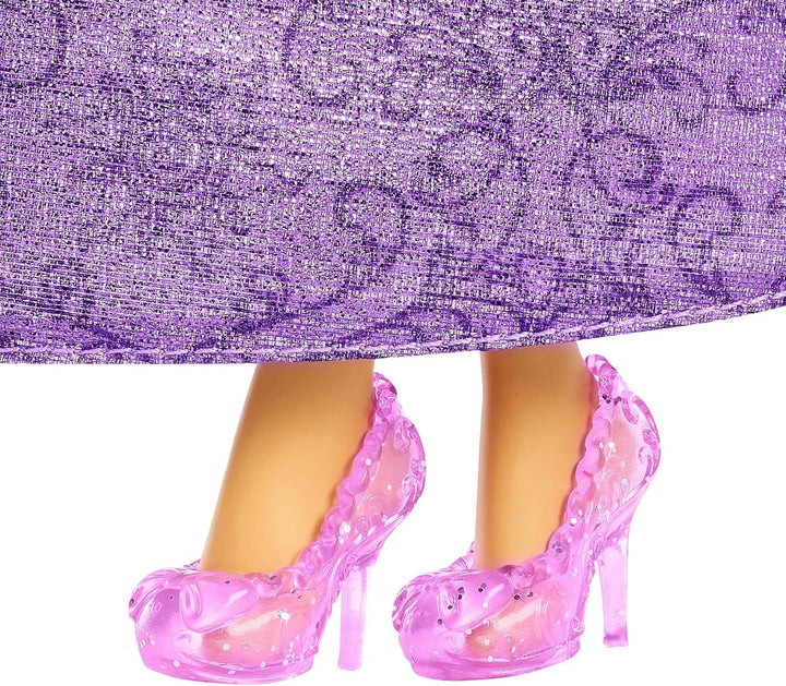 Mattel Disney Princess Rapunzel doll, Păr lung de coafat, Mobil, Pantofi și diademă detașabile, Cadouri Disney, Jucării de la 3 ani, HLW03