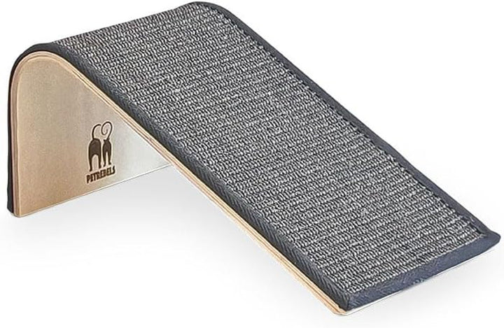 Petrebels Design Tablă de zgâriat din lemn cu covor din sisal natural, Archie 38 x 23 x 17 cm, bej/crem